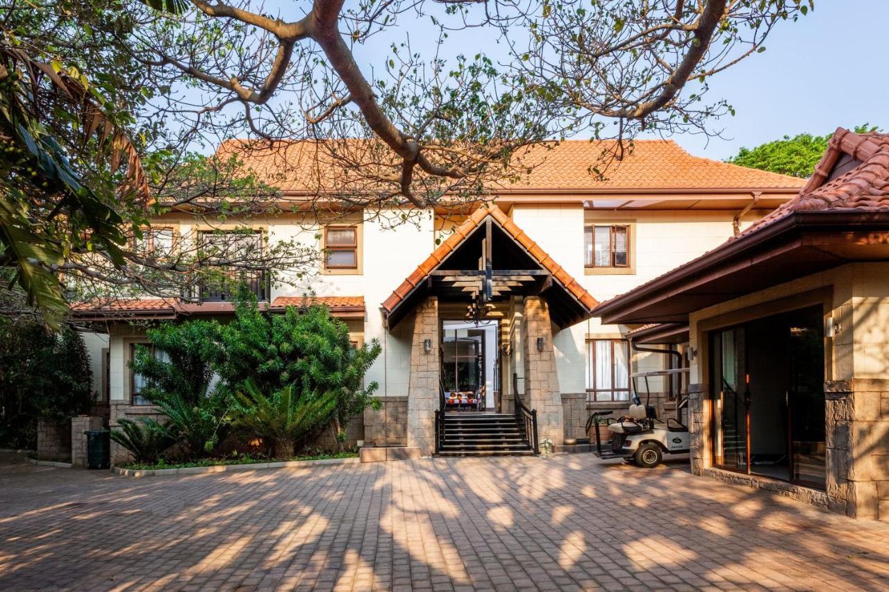 9 The Pin - Zimbali 6 Bedroom Villa *