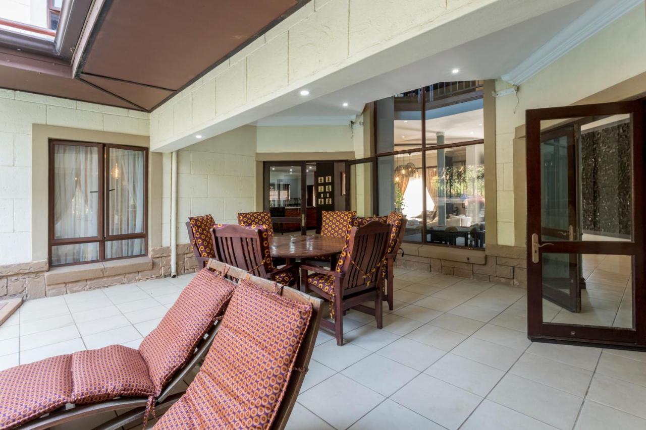 9 The Pin - Zimbali 6 Bedroom Villa *