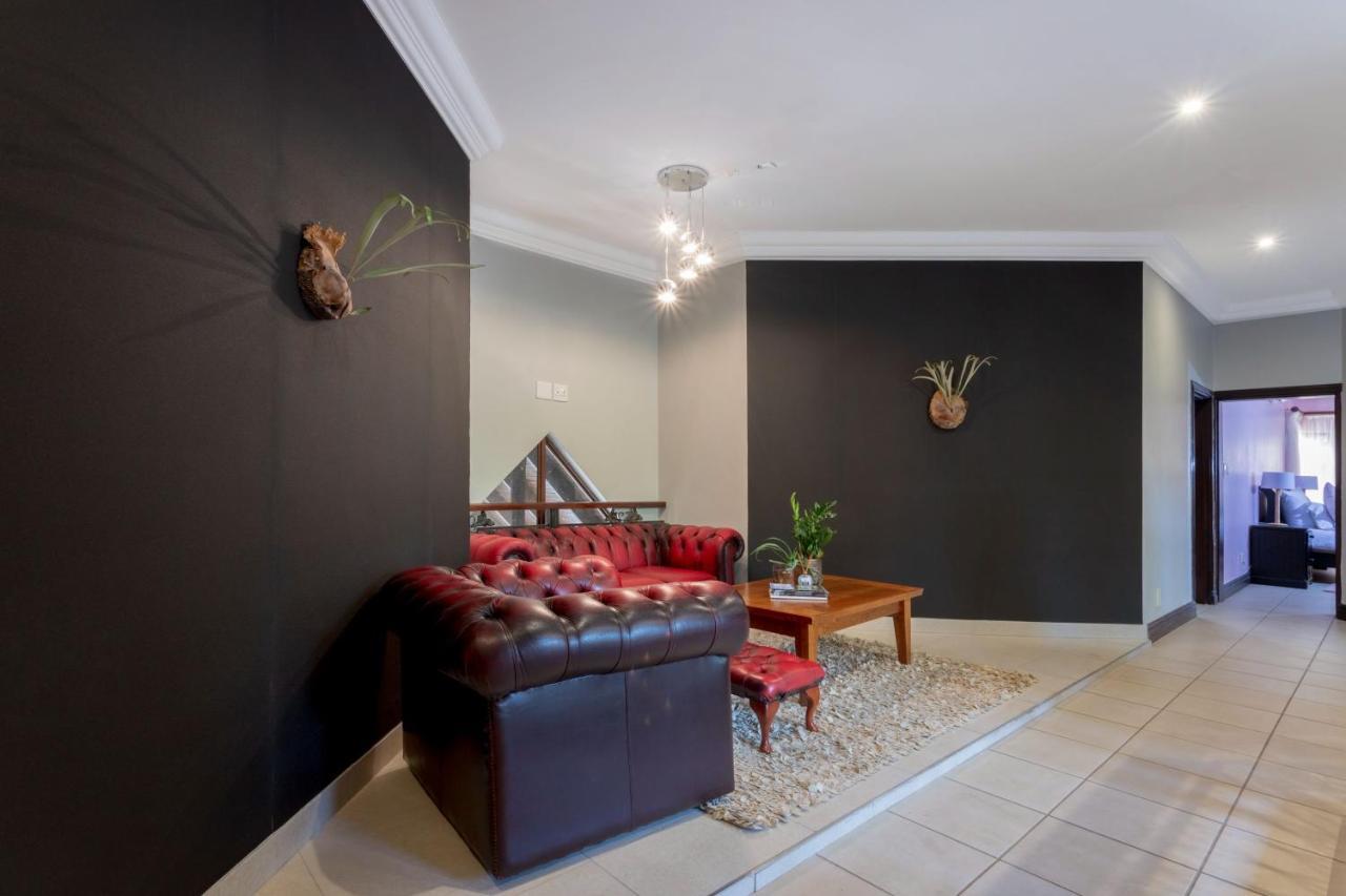 9 The Pin - Zimbali 6 Bedroom * Ballito