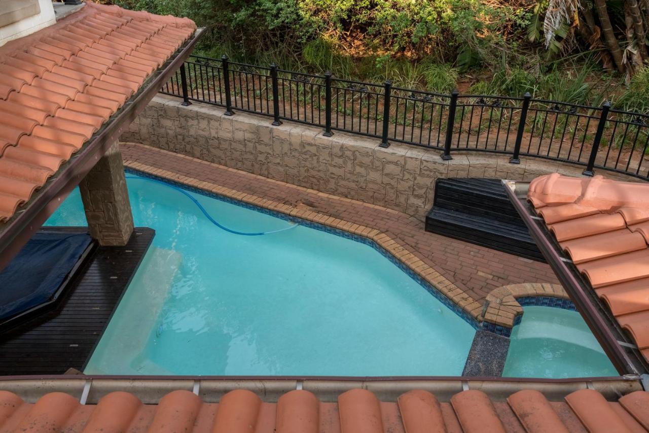9 The Pin - Zimbali 6 Bedroom Villa