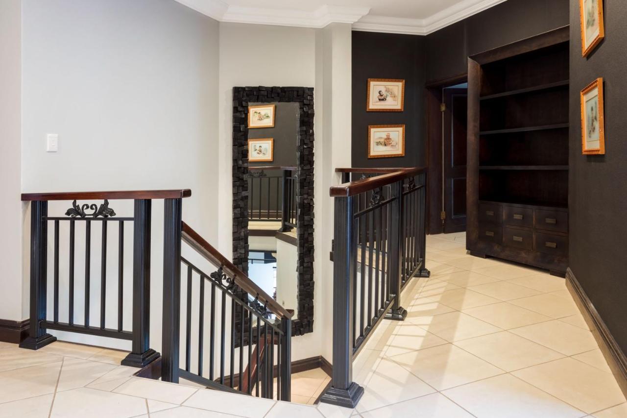 9 The Pin - Zimbali 6 Bedroom Villa Ballito